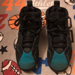 Black&Green Jordan’s!!!